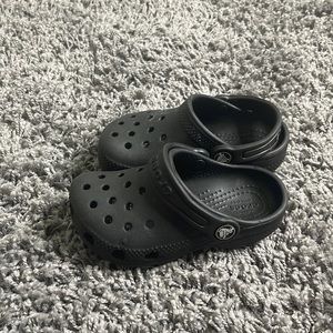 Toddler 8c crocs